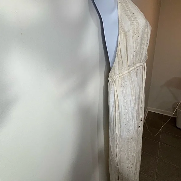 L space bathing suit cover-upon - Picture 10 of 10